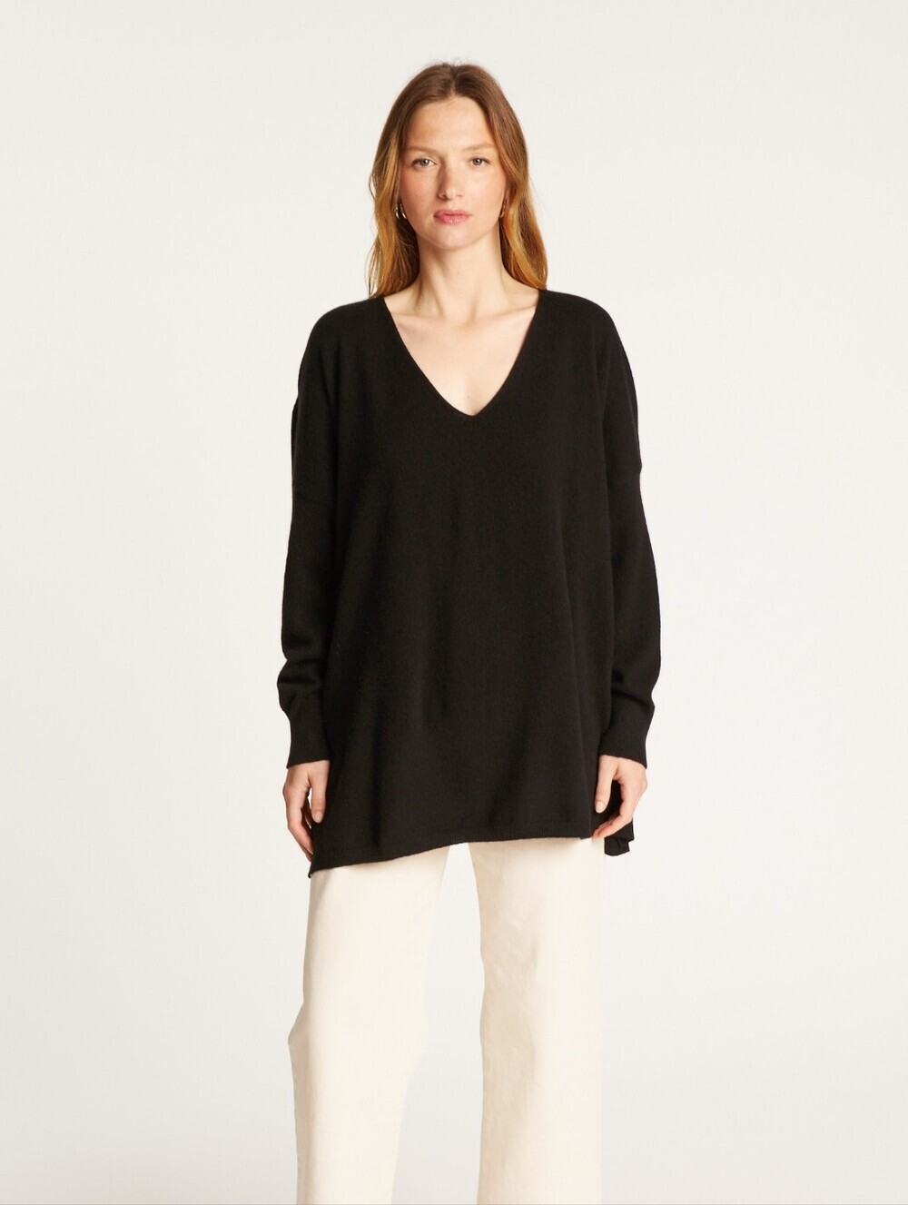 Boutique Europa Newport News Black Silk Blend V-Neck Long Sleeve Sweater XL Luxu - Picture 1 of 5